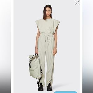 NWT Rains Pants Regular Reflective, Fossil Reflective, size Medium